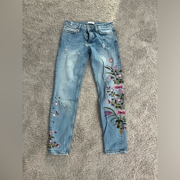 Zara Denim - Zara Woman Premium Denim Collection Floral Embroidered Jeans